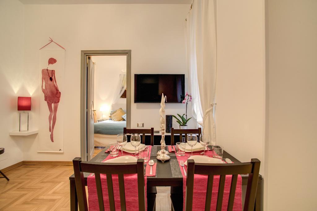 Elegant Apartment Behind The Colosseum Róma Kültér fotó