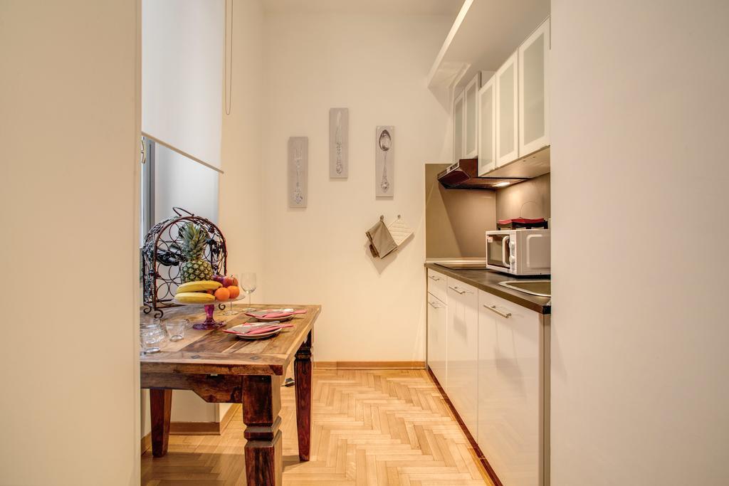 Elegant Apartment Behind The Colosseum Róma Kültér fotó