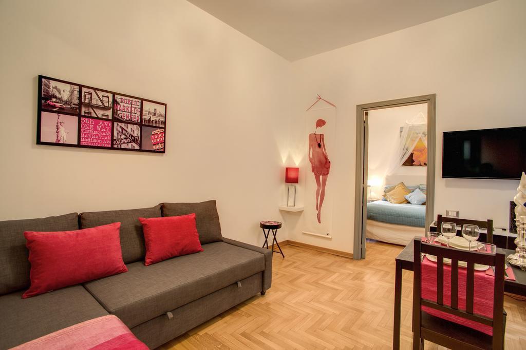Elegant Apartment Behind The Colosseum Róma Kültér fotó