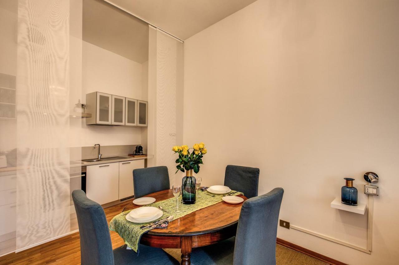 Elegant Apartment Behind The Colosseum Róma Kültér fotó